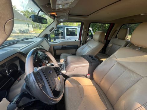 Used 2012 Ford F350 Lariat w/ Lariat Interior Pkg image 8