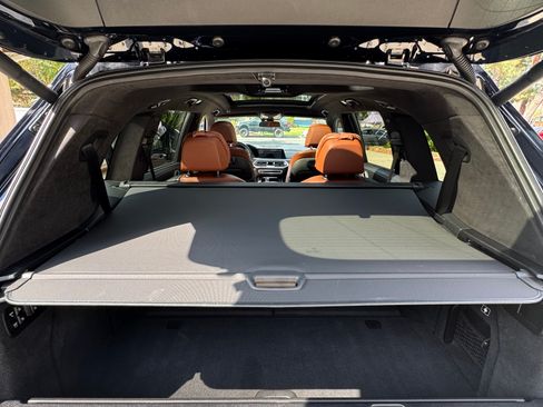 Used 2021 BMW X7 xDrive40i w/ M Sport Package image 23