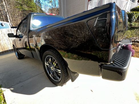 Used 2004 Nissan Titan XE image 29