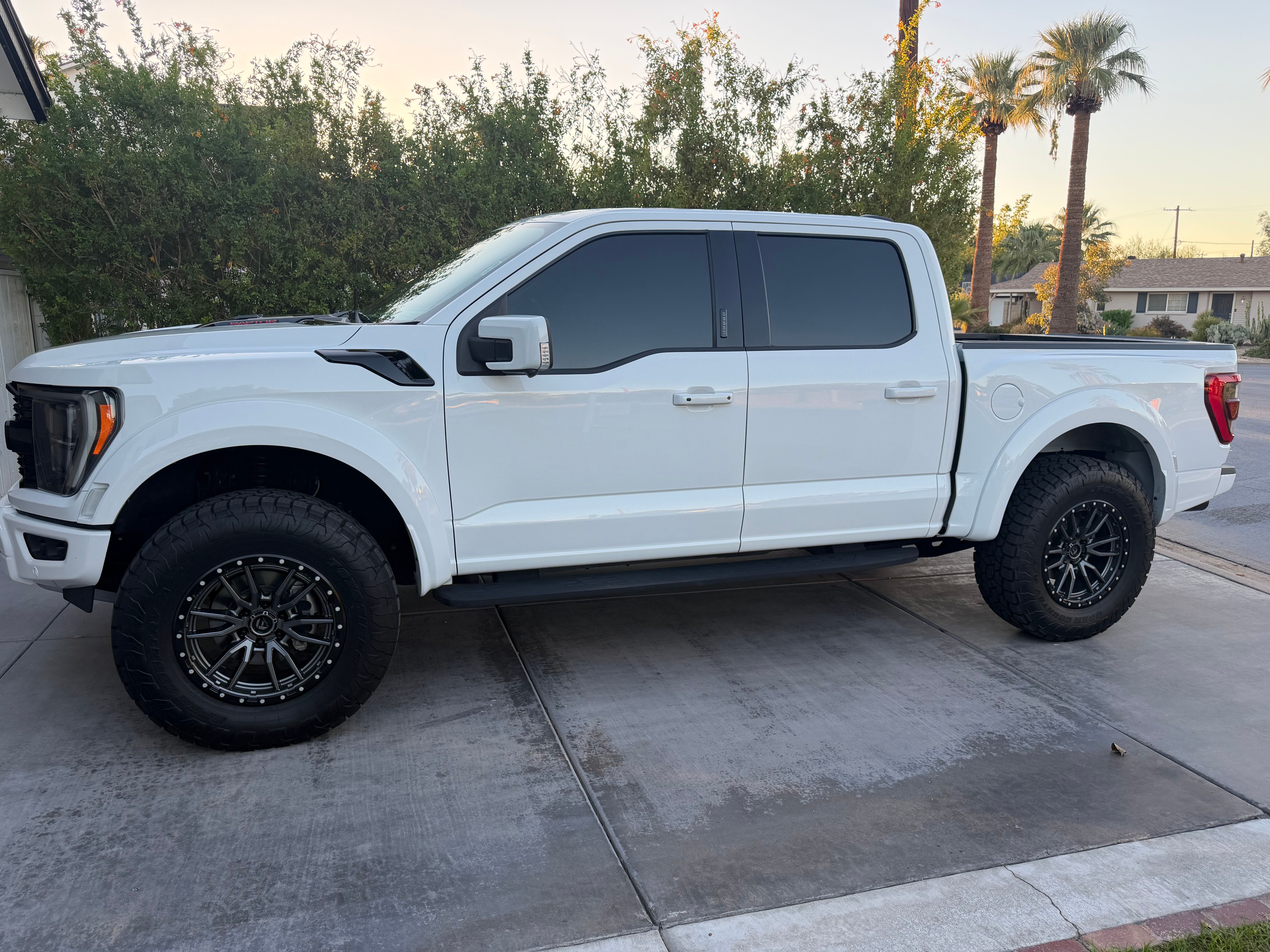 Used 2022 Ford F150 Raptor w/ Raptor 37 Performance Package AWD/4WD image 1