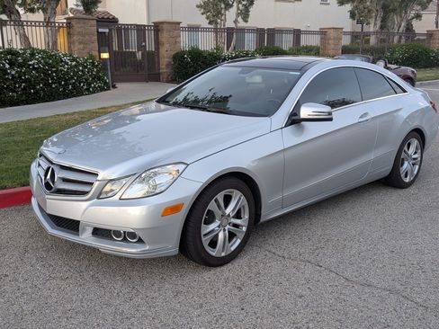 Used 2011 Mercedes-Benz E 350 Coupe image 2