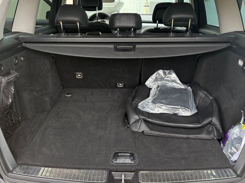 Used 2011 Mercedes-Benz GLK 350 4MATIC image 16