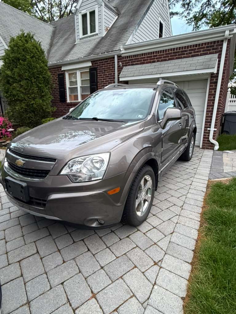 Used 2012 Chevrolet Captiva Sport LT w/ Convenience Package FWD image 12