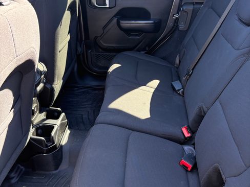 Used 2020 Jeep Wrangler Unlimited Sport image 15