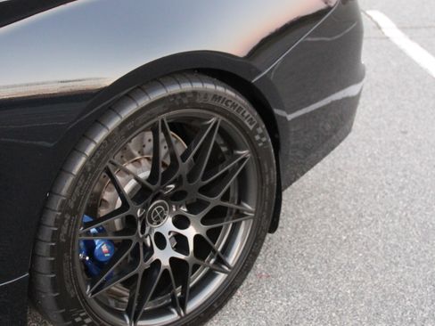 Used 2017 BMW M4 Convertible image 12