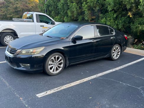 Used 2013 Honda Accord Sport image 10