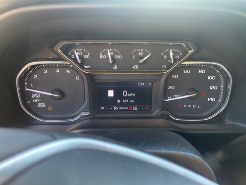Used 2019 GMC Sierra 1500 SLT w/ SLT Premium Plus Package AWD/4WD image 12