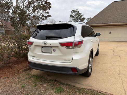 Used 2016 Toyota Highlander Limited image 15