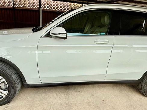 Used 2018 Mercedes-Benz GLC 300 image 4