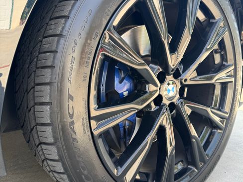 Used 2021 BMW X7 xDrive40i w/ M Sport Package image 32