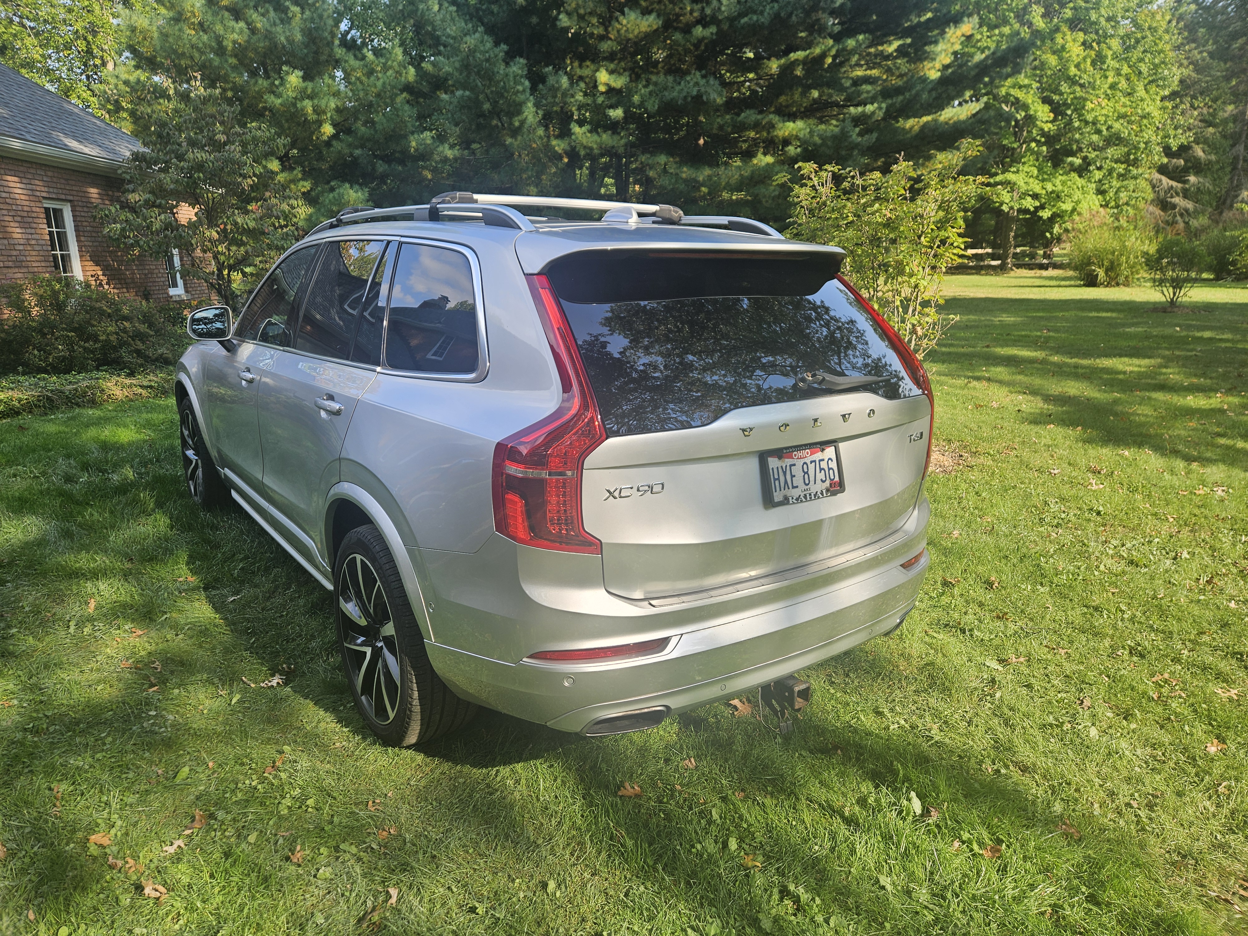 Used 2018 Volvo XC90 T6 Momentum w/ Convenience Package AWD/4WD image 2