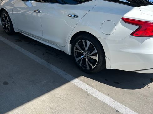 Used 2017 Nissan Maxima 3.5 SL FWD image 15
