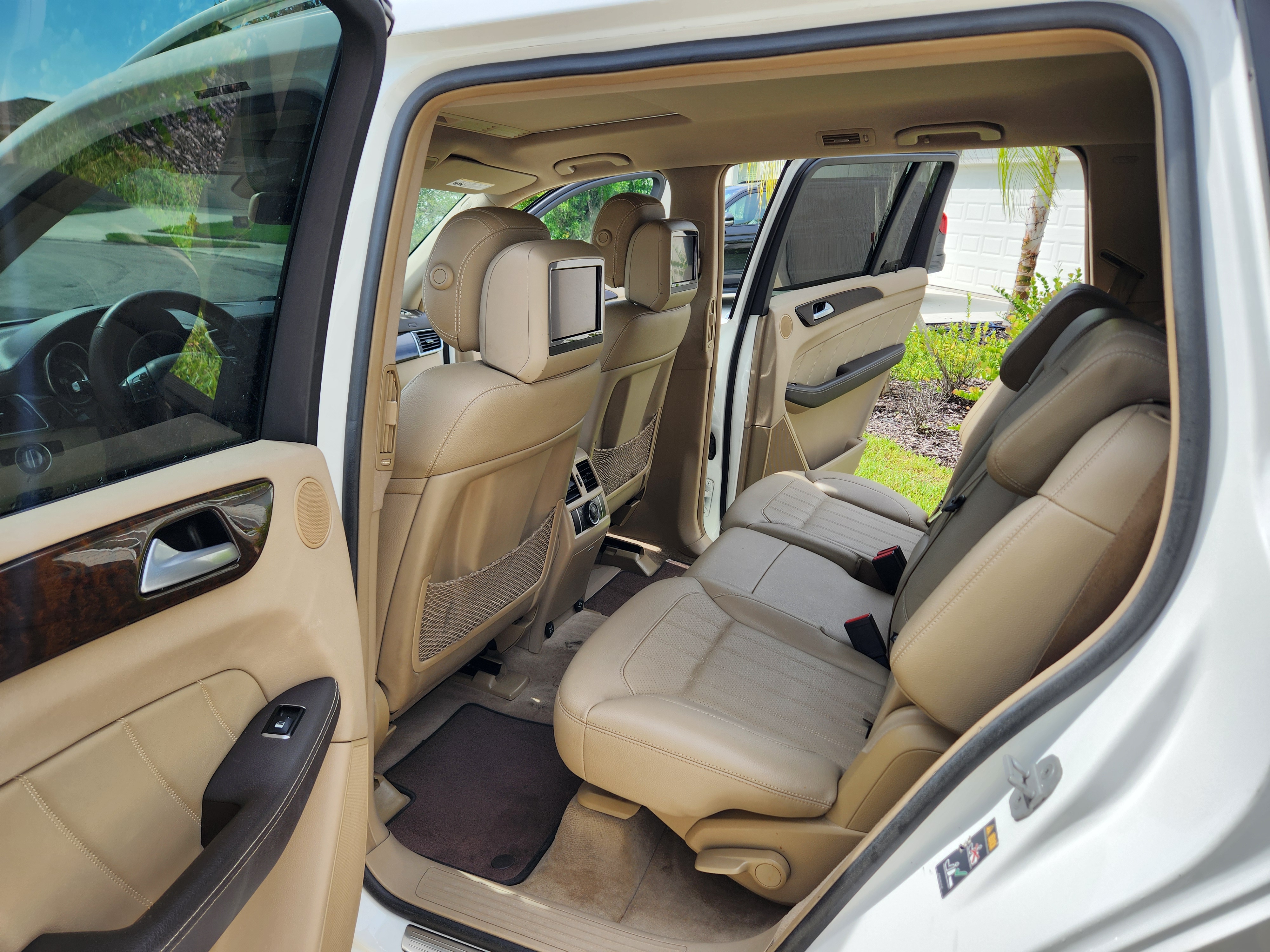 Used 2015 Mercedes-Benz GL 450 4MATIC image 11