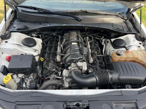 Used 2012 Chrysler 300 C Luxury Series image 11