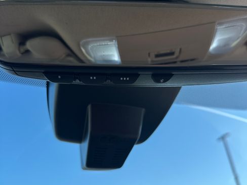 Used 2022 Toyota Corolla LE image 20