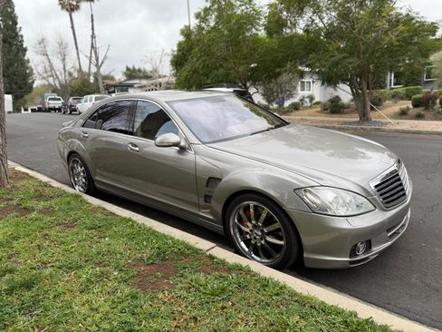 Used 2007 Mercedes-Benz S 550 image 4