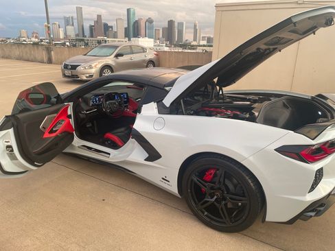 Used 2020 Chevrolet Corvette Stingray Preferred Cpe w/ 2LT Preferred Equipment Group RWD image 5