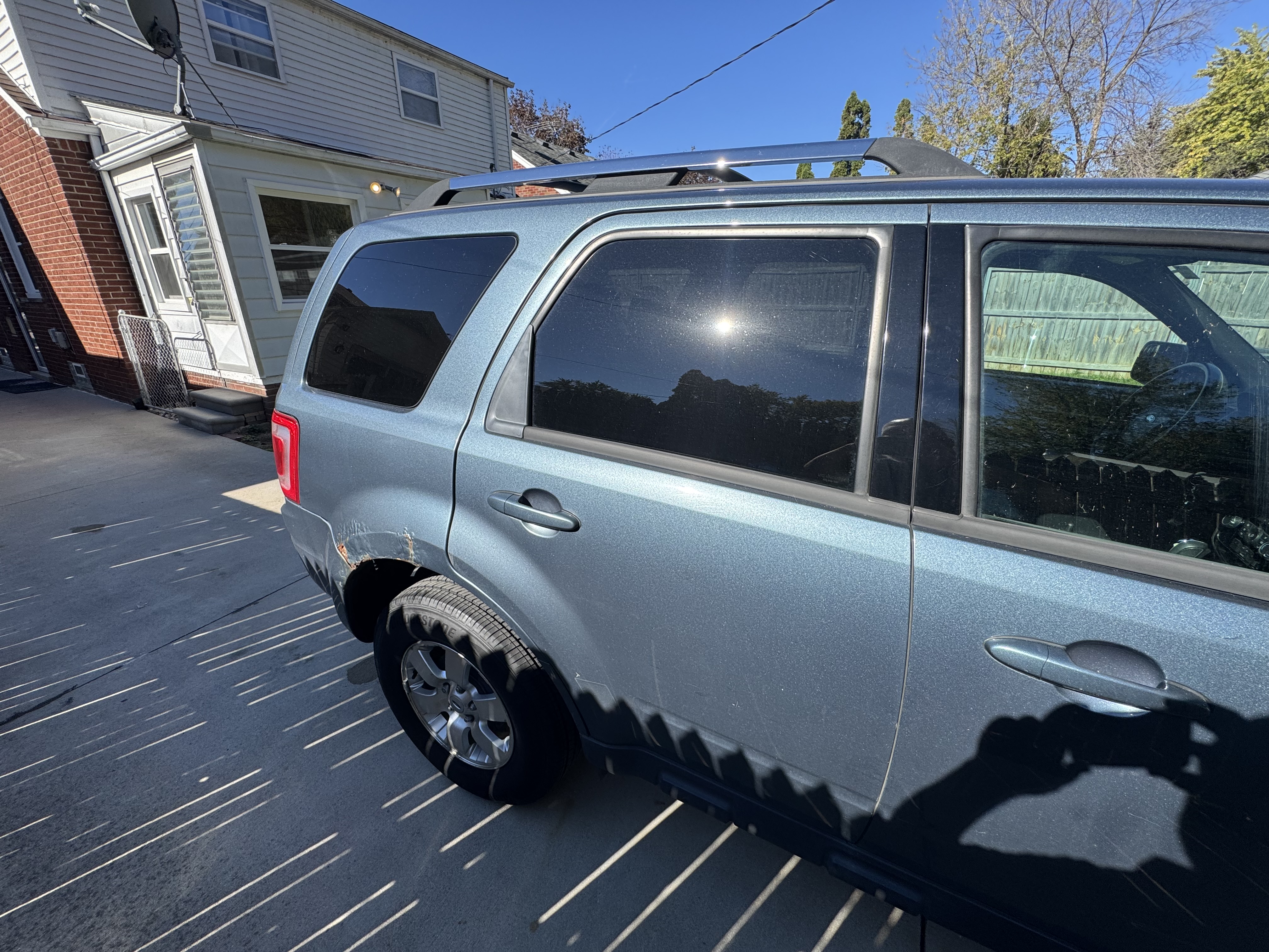 Used 2012 Ford Escape Limited FWD image 8