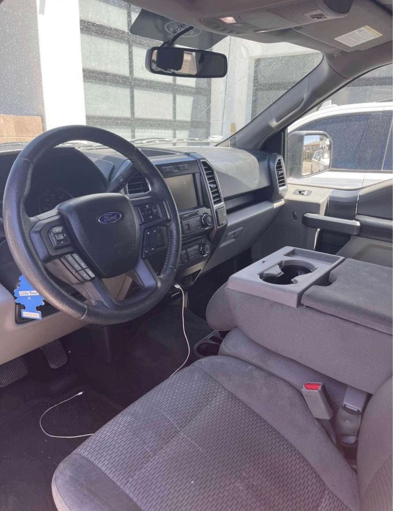 Used 2015 Ford F150 XLT w/ Equipment Group 302A Luxury RWD image 7