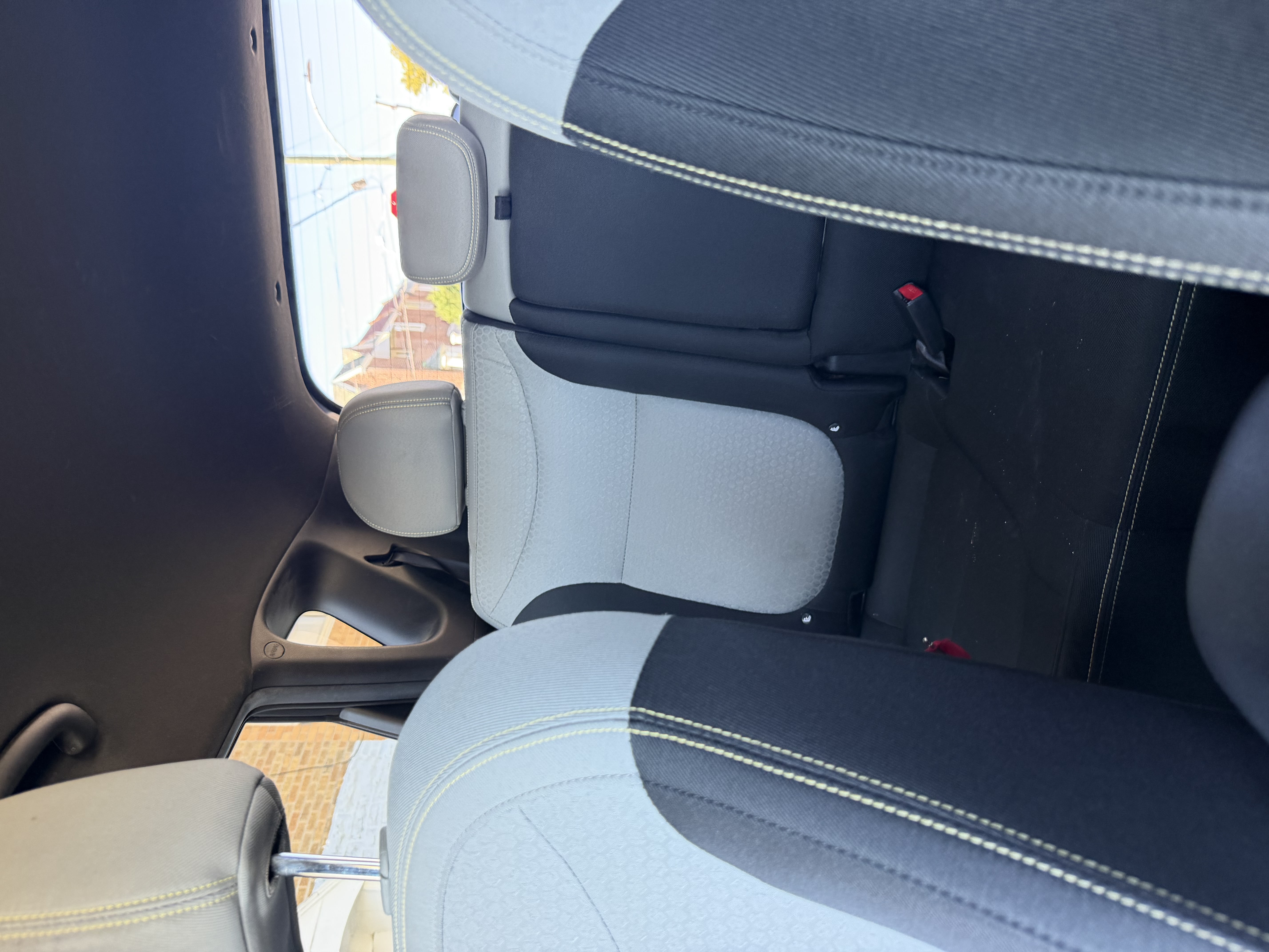 Used 2016 Kia Soul + FWD image 18