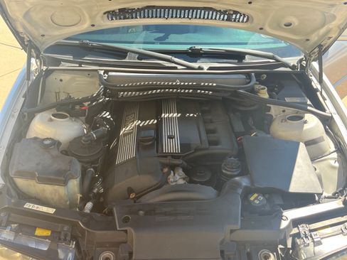 Used 2004 BMW 330Ci Convertible image 9