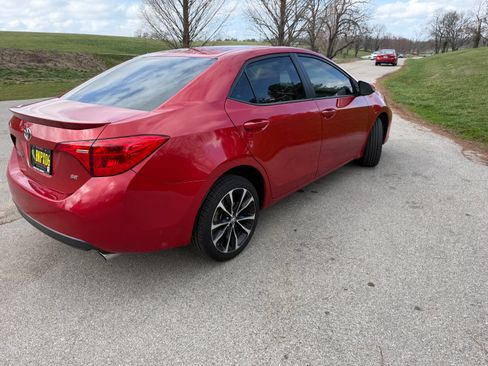 Used 2019 Toyota Corolla SE image 4