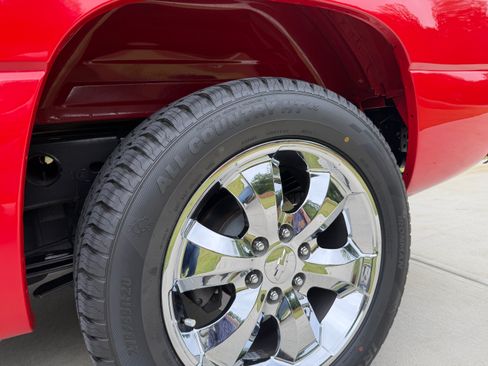 Used 2000 Chevrolet Silverado 1500 LS w/ Firm Ride Suspension Pkg RWD image 24