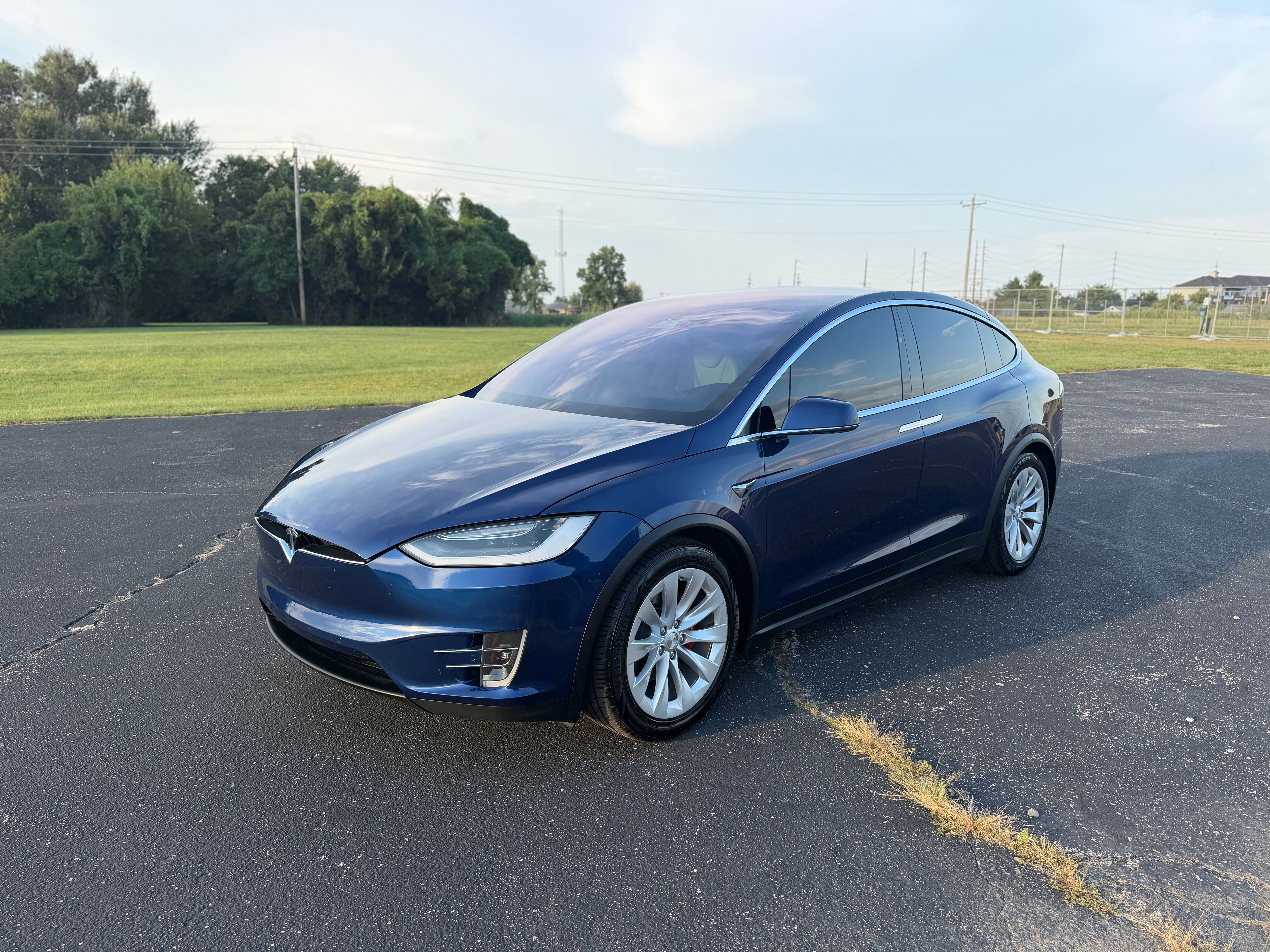 Used 2019 Tesla Model X P100D AWD/4WD image 4