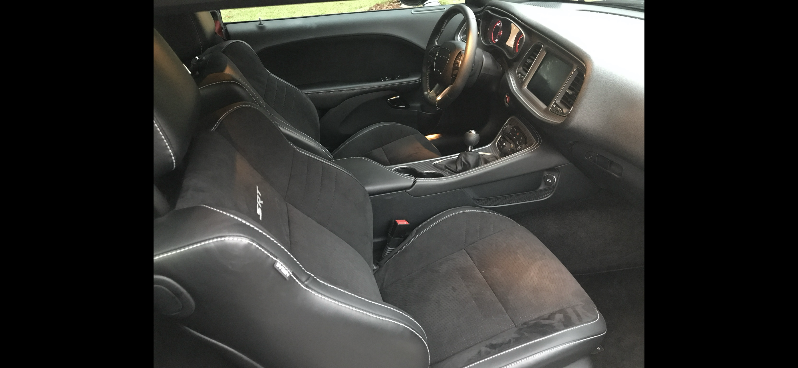 Used 2015 Dodge Challenger SRT Hellcat RWD image 5