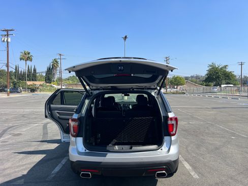 Used 2017 Ford Explorer Sport image 16