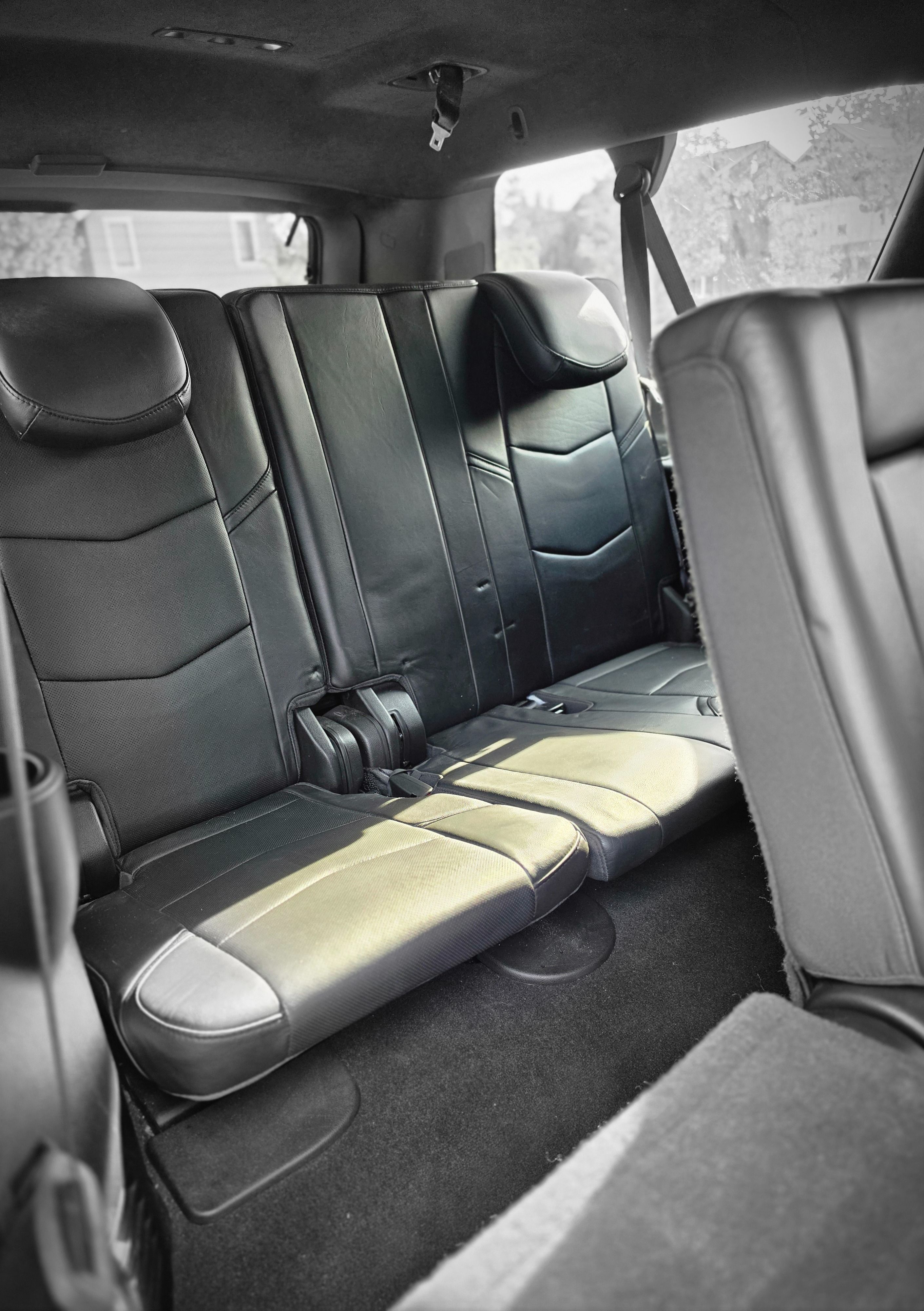 Used 2018 Cadillac Escalade ESV Platinum AWD/4WD image 15