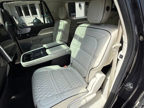 Used 2019 Lincoln Navigator L Black Label w/ Cargo Package image 24