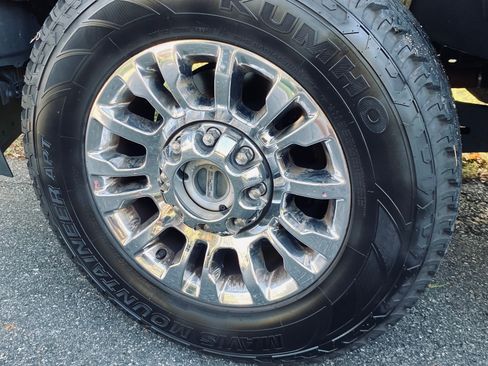 Used 2020 Ford F250 XLT w/ XLT Premium Package image 4