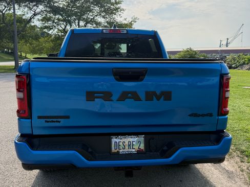 Used 2025 RAM 1500 Big Horn AWD/4WD image 5