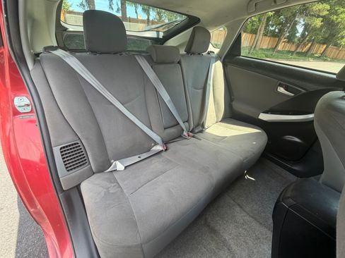 Used 2012 Toyota Prius Two FWD image 17
