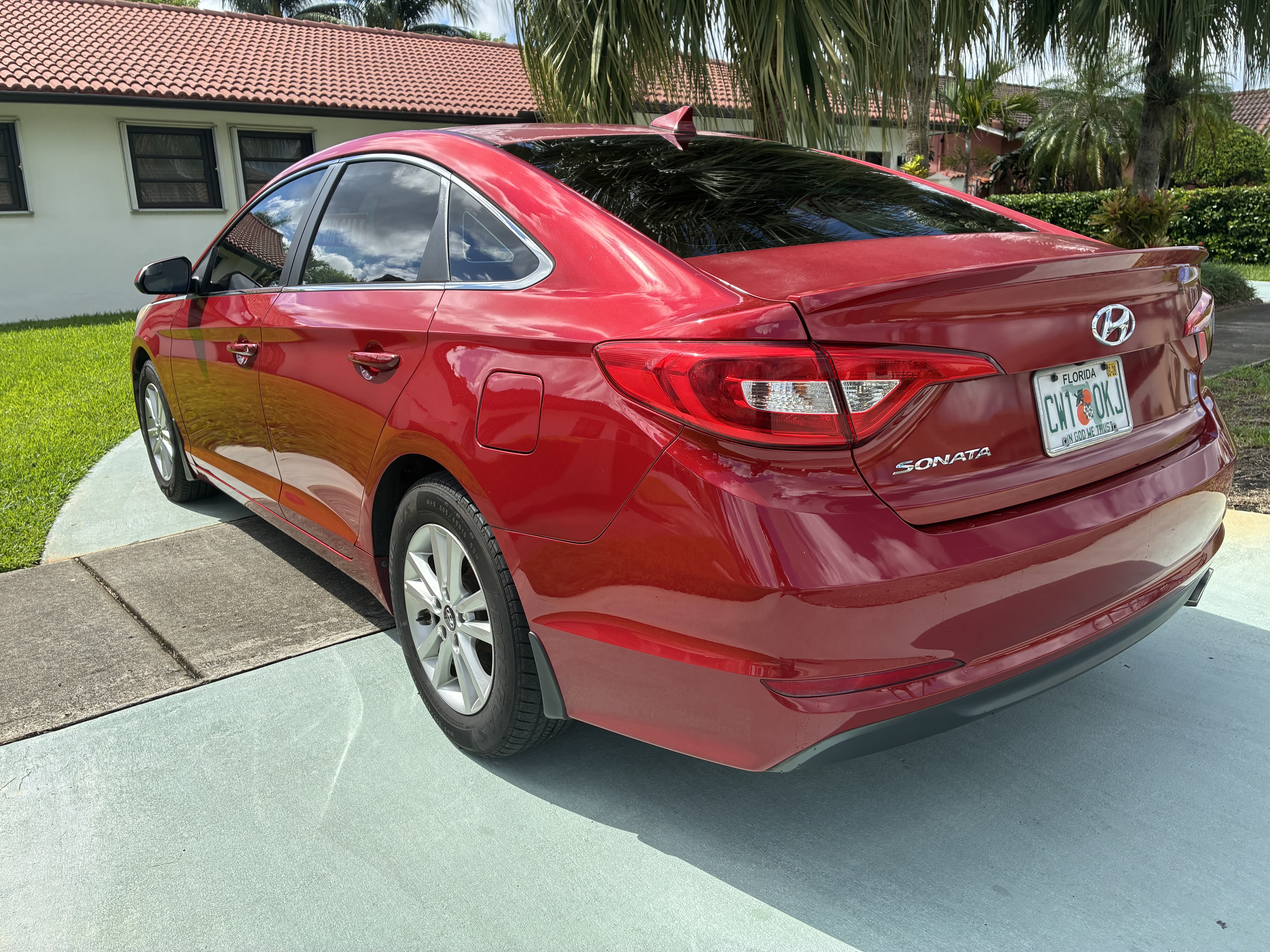 Used 2017 Hyundai Sonata SE FWD image 2