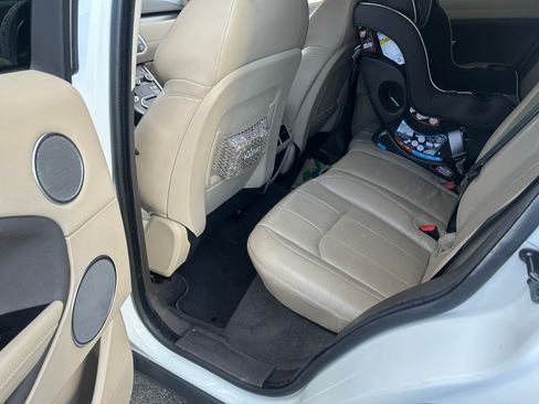 Used 2018 Land Rover Range Rover Evoque AWD/4WD image 8