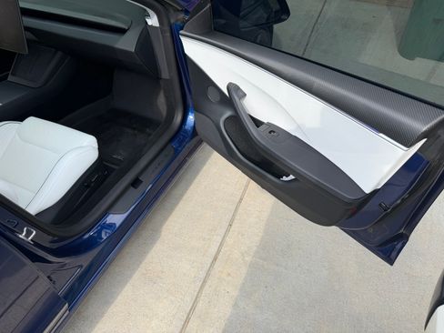 Used 2025 Tesla Model 3 Performance AWD/4WD image 21