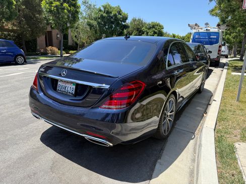 Used 2020 Mercedes-Benz S 560 Sedan image 4