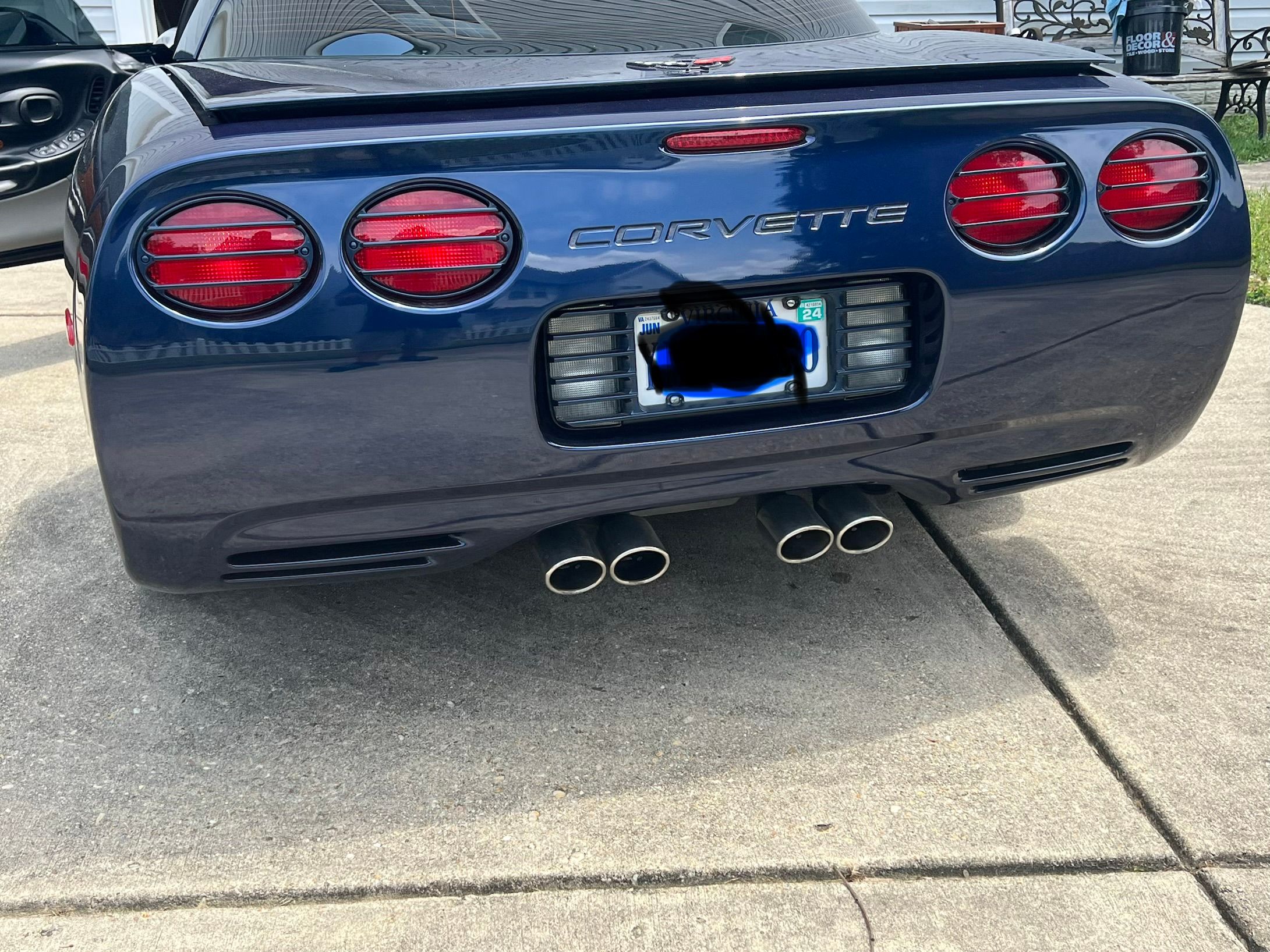 Used 2000 Chevrolet Corvette Coupe RWD image 8