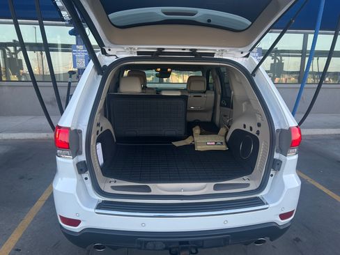 Used 2018 Jeep Grand Cherokee Limited w/ Luxury Group II RWD image 14