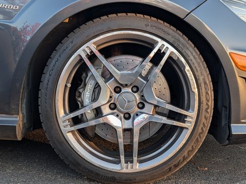 Used 2013 Mercedes-Benz E 63 AMG Wagon image 20