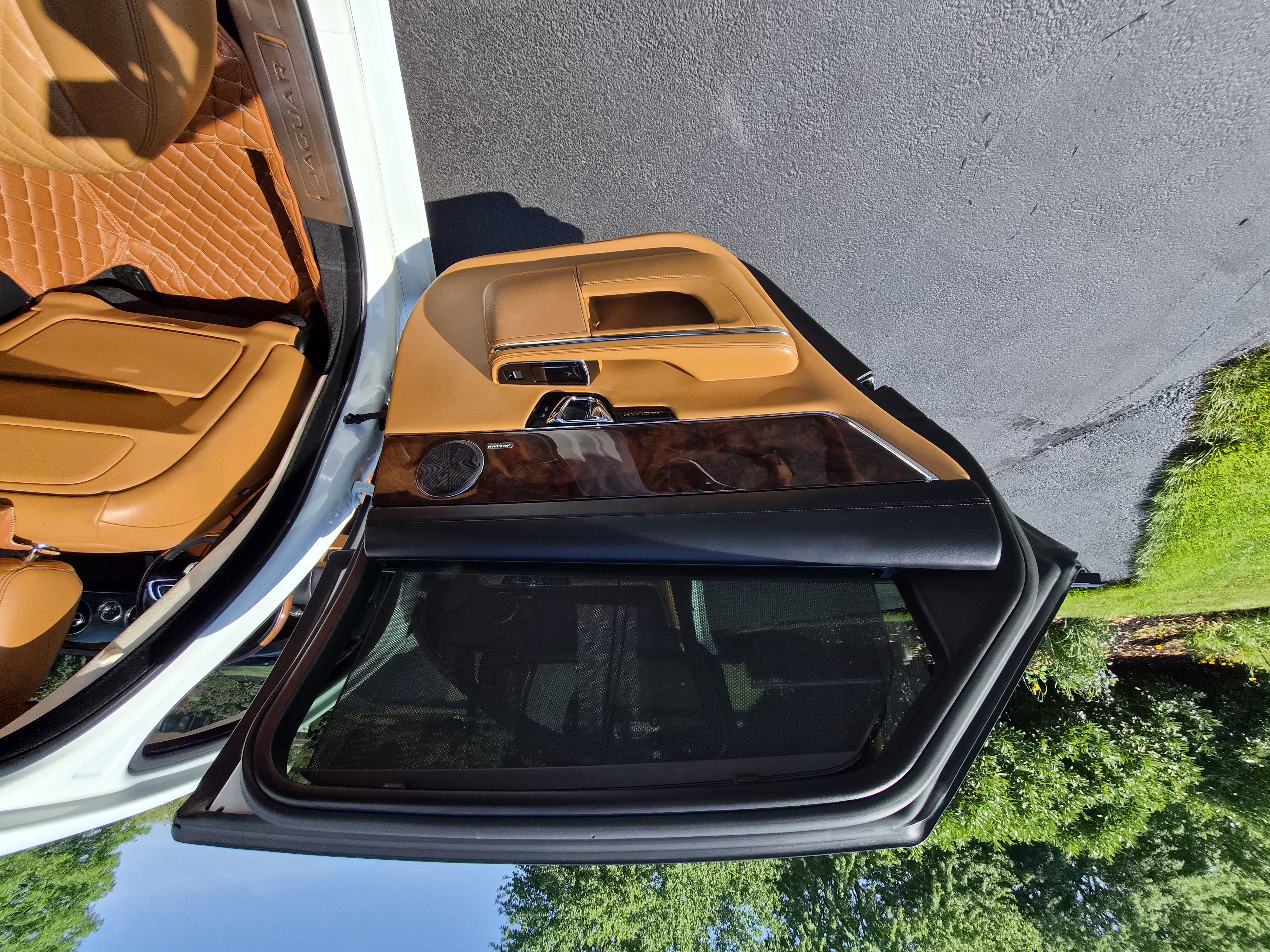 Used 2017 Jaguar XJ L Portfolio AWD/4WD image 25