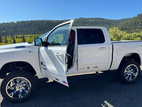 Used 2021 RAM 1500 Big Horn AWD/4WD image 1