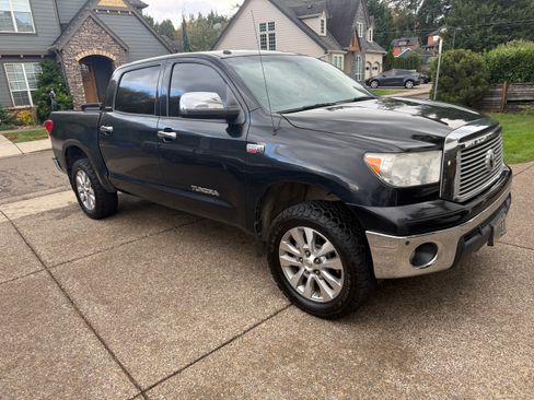 Used 2013 Toyota Tundra Platinum image 6
