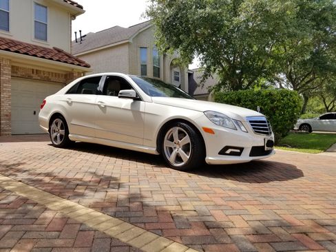 Used 2011 Mercedes-Benz E 350 E 350 Sedan 4D image 10