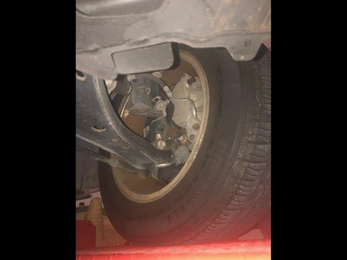 Used 2007 Ford Mustang Deluxe Convertible image 31