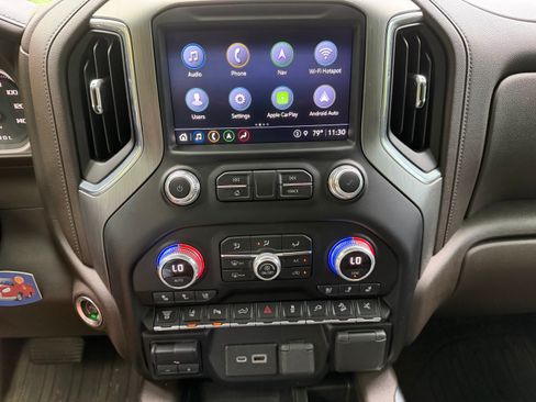 Used 2022 GMC Sierra 3500 Denali AWD/4WD image 12