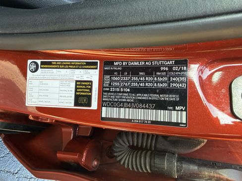 Used 2018 Mercedes-Benz GLC 300 w/ AMG Line image 11