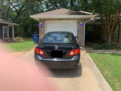 Used 2010 Toyota Corolla LE image 5